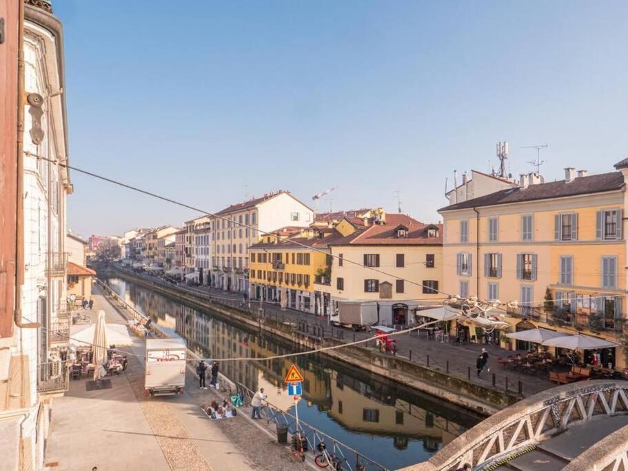 Romantic Flat On Navigli River By Easylife Milan Luaran gambar