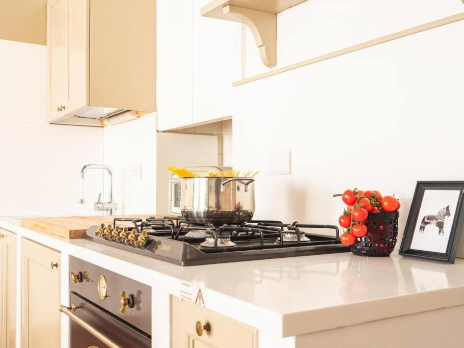 Romantic Flat On Navigli River By Easylife Milan Luaran gambar